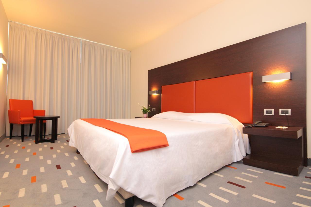 Hotel Major Ronchi Dei Legionari Eksteriør billede