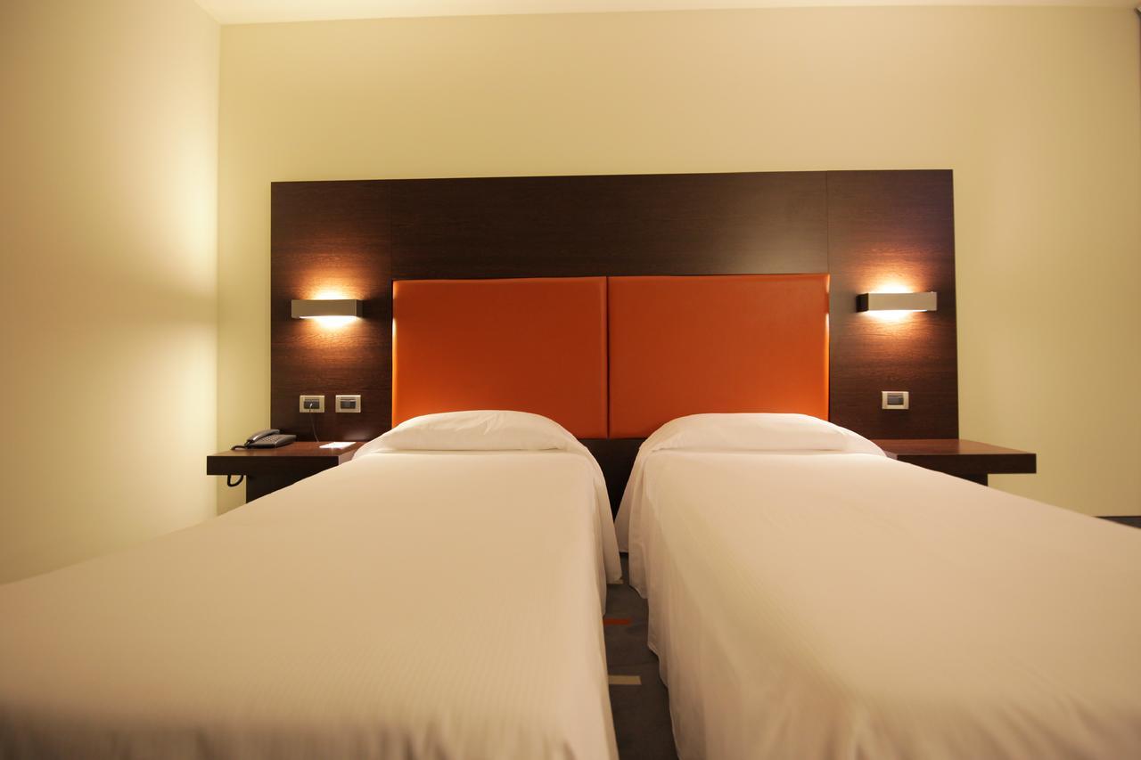Hotel Major Ronchi Dei Legionari Eksteriør billede