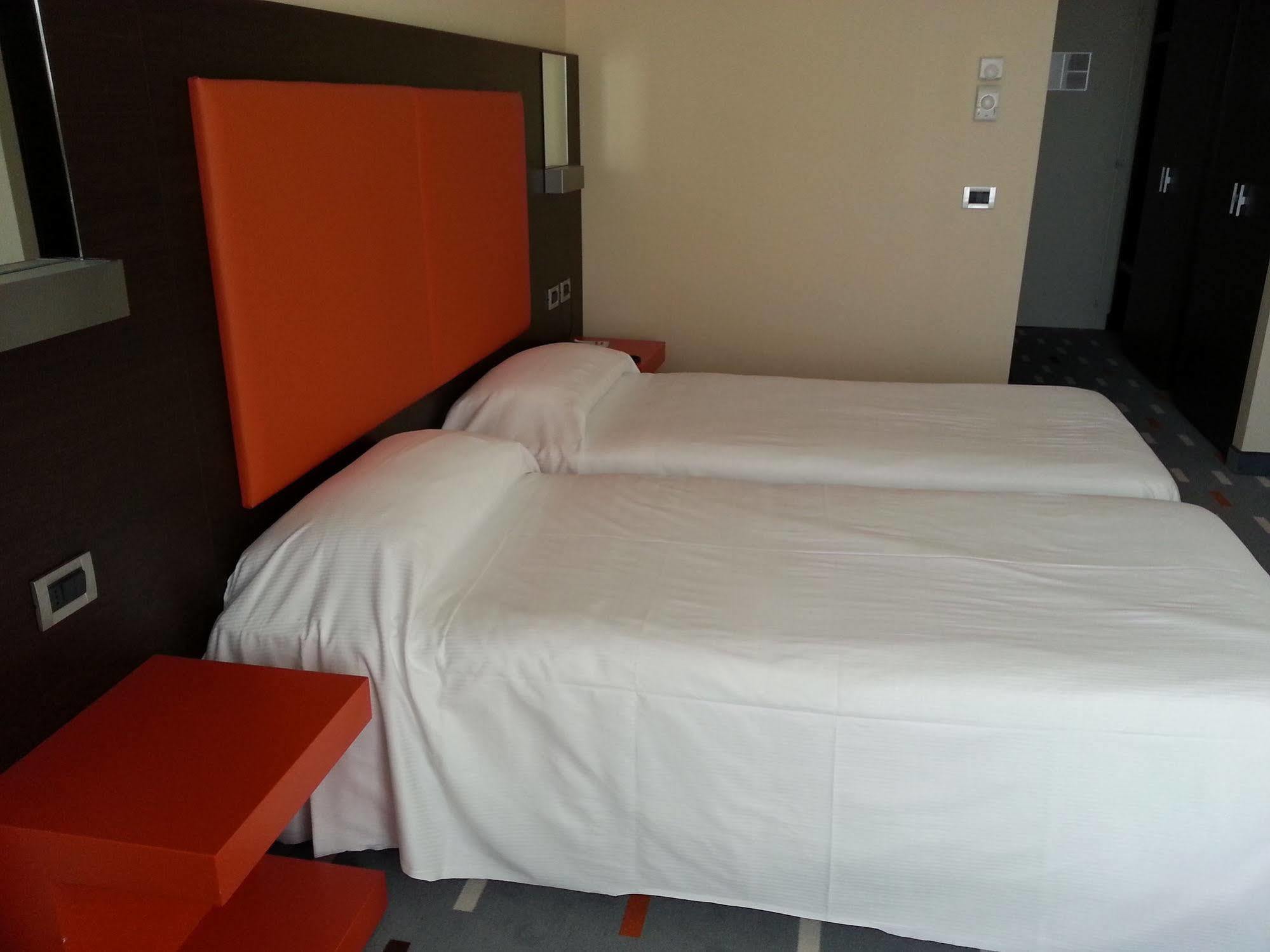 Hotel Major Ronchi Dei Legionari Eksteriør billede