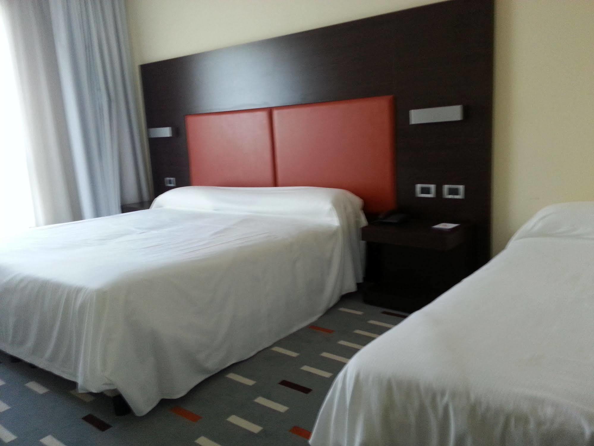Hotel Major Ronchi Dei Legionari Eksteriør billede