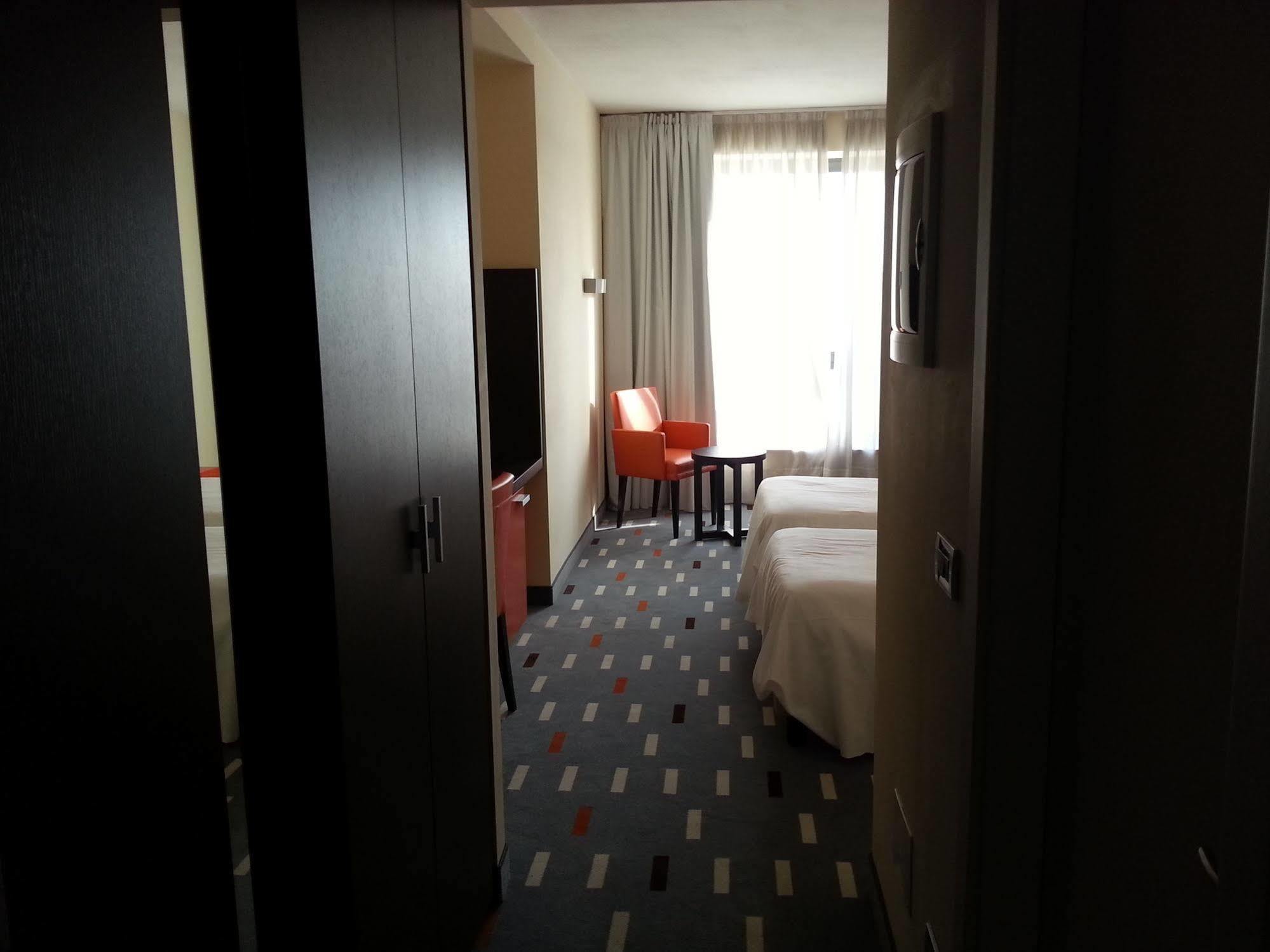Hotel Major Ronchi Dei Legionari Eksteriør billede